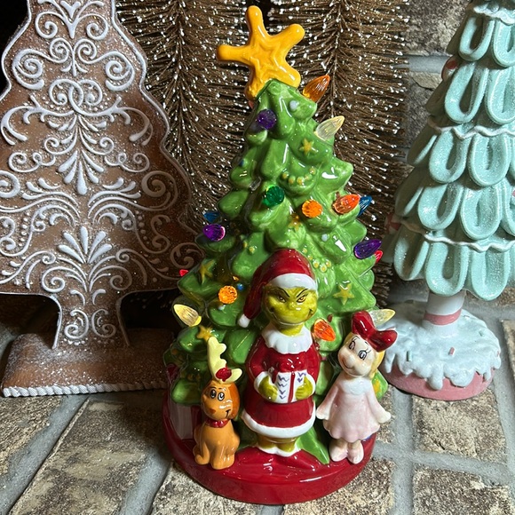 NEW! Vintage Inspired Lighted Ceramic Grinch Max & Cindy Lou Who Christmas Tree - Picture 1 of 9